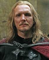 Sebastian Roché, como el rey Tygath